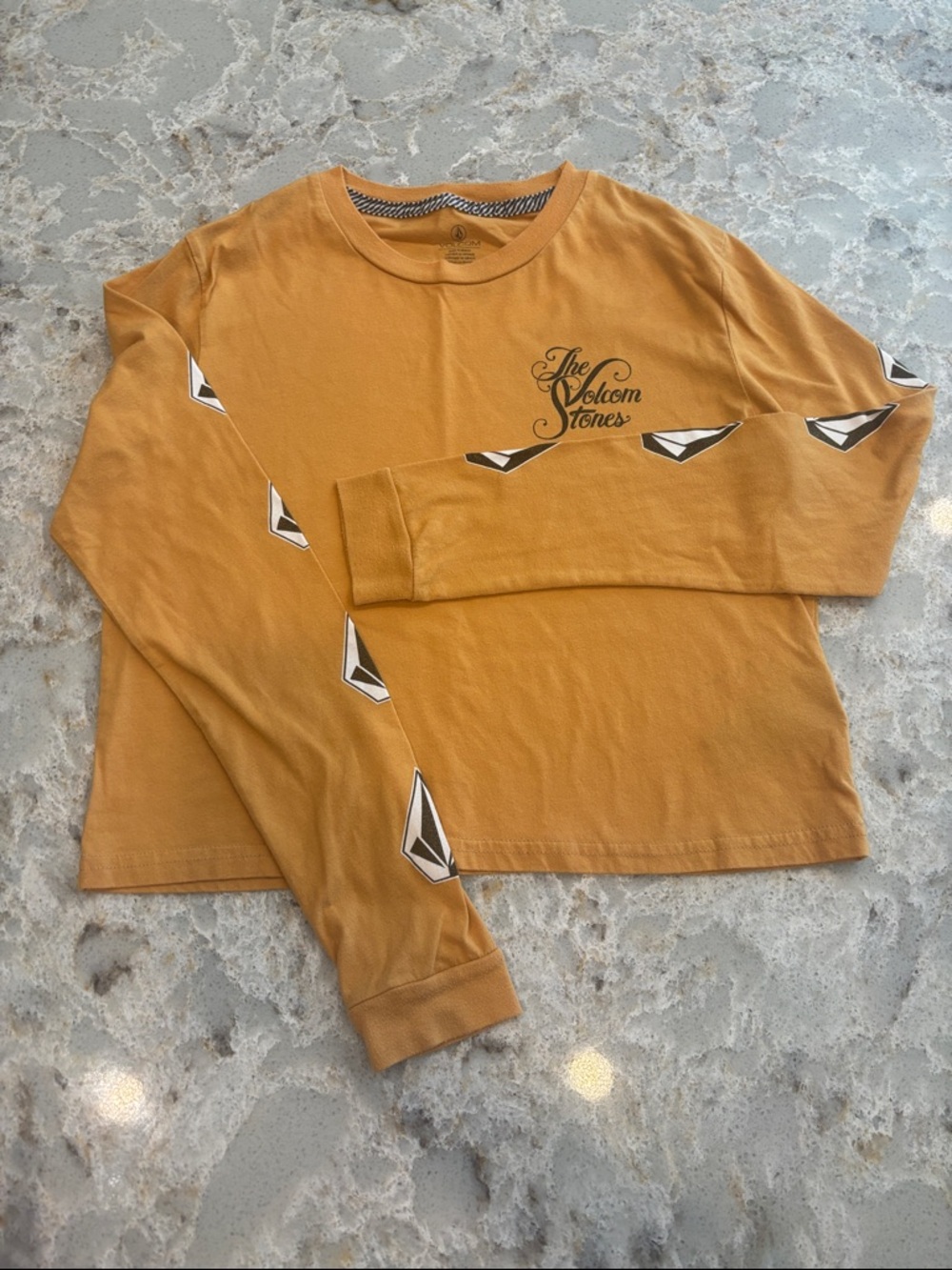 Volcom stone long sleeve tshirt xs in golden yellow, good condition